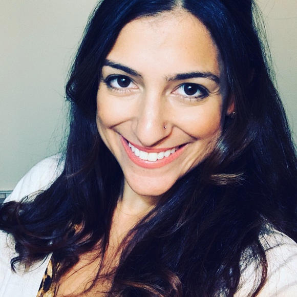 Meet your Posher, Sarah - Picture 1 of 1